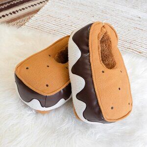 NWT! OLD NAVY S'MORES UNISEX KIDS SLIPPERS KIDS 5-6Y